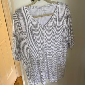 Chicos elbow sleeve top